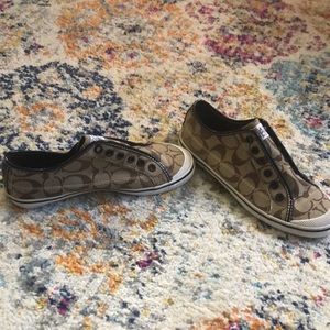 EUC Sz 6 brown coach sneakers